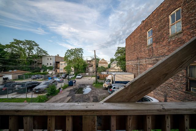5849 S Michigan Avenue, Chicago, IL 60637
