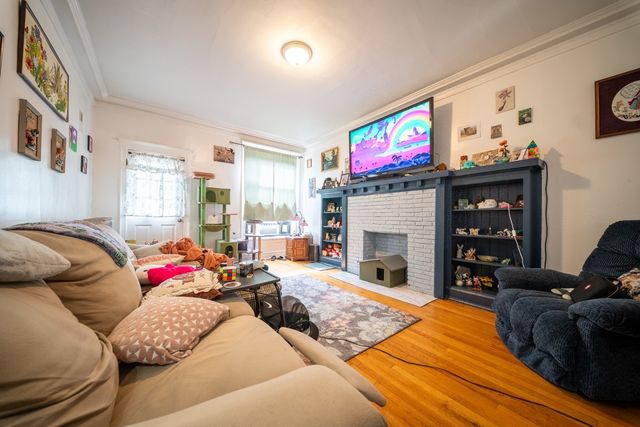 5849 S Michigan Avenue, Chicago, IL 60637