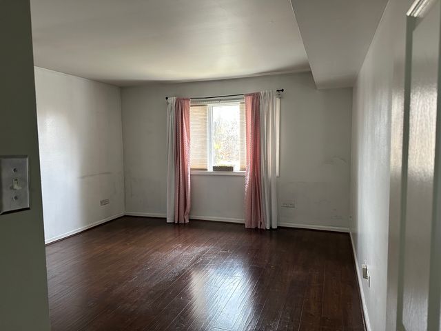 18559 Escanaba Avenue 305, Lansing, IL 60438