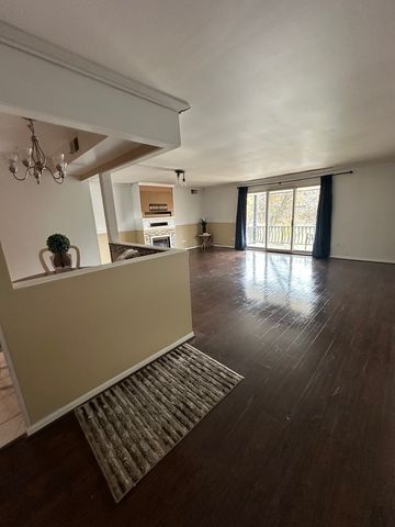 18559 Escanaba Avenue 305, Lansing, IL 60438