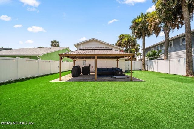 457 7TH Avenue S, Jacksonville Beach, FL 32250