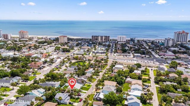 457 7TH Avenue S, Jacksonville Beach, FL 32250