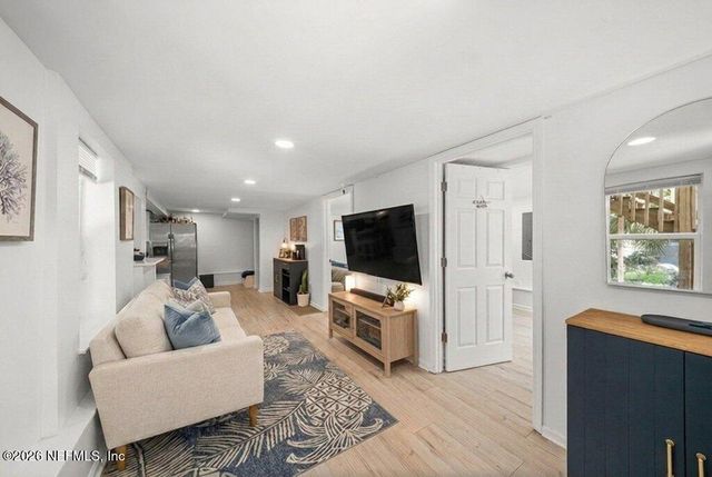 457 7TH Avenue S, Jacksonville Beach, FL 32250