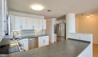 2300 WALNUT ST #1B-423, Philadelphia, PA 19103