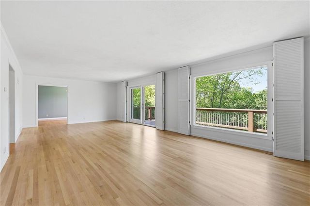 2400 Orchard Lane, Lawrence, KS 66049