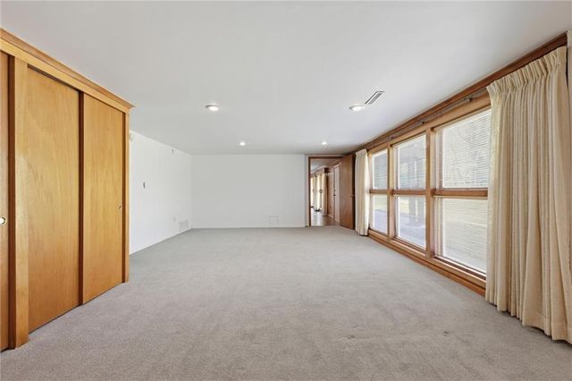 2400 Orchard Lane, Lawrence, KS 66049