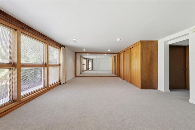 2400 Orchard Lane, Lawrence, KS 66049