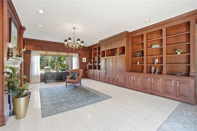 1619 Grand Portage Trail, Beavercreek Twp, OH 45385