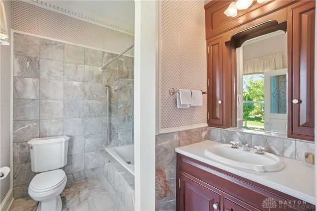 1619 Grand Portage Trail, Beavercreek Twp, OH 45385