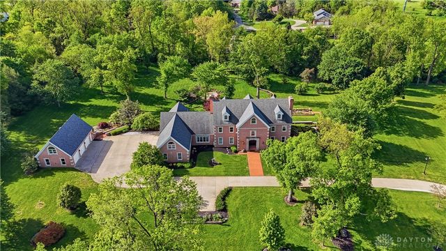 1619 Grand Portage Trail, Beavercreek Twp, OH 45385