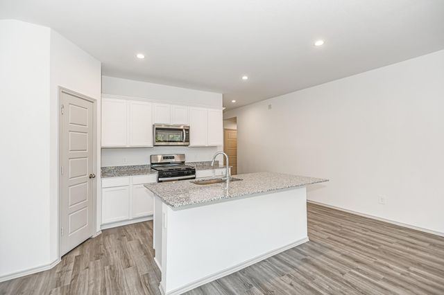 6730 Kayla Street, Beaumont, TX 77708