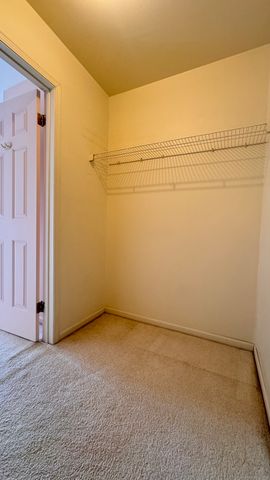 25 Janet Circle F, Bridgeport, CT 06606