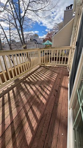 25 Janet Circle F, Bridgeport, CT 06606