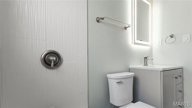 7331 Wayne Avenue, University City, MO 63130