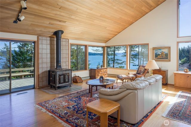 470 Bonanza Drive, Lopez Island, WA 98261