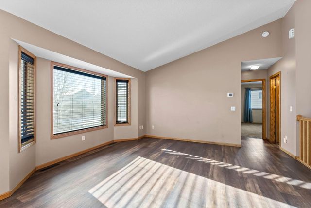 213 Summerfield Lane, Waverly, MN 55390