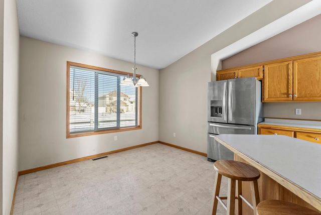 213 Summerfield Lane, Waverly, MN 55390