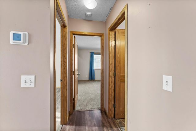 213 Summerfield Lane, Waverly, MN 55390