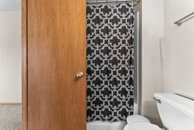 213 Summerfield Lane, Waverly, MN 55390