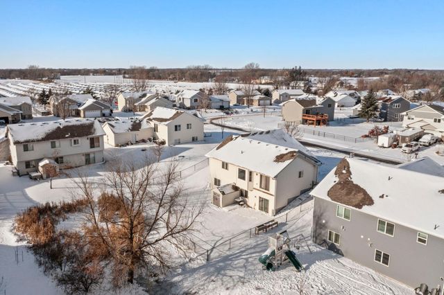 213 Summerfield Lane, Waverly, MN 55390