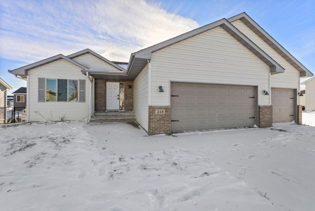 213 Summerfield Lane, Waverly, MN 55390
