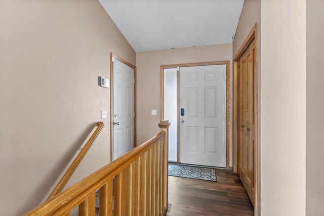 213 Summerfield Lane, Waverly, MN 55390