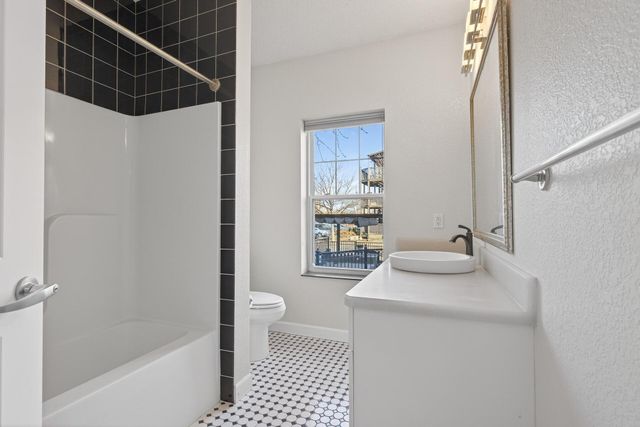 314 E 18th Street, Minneapolis, MN 55404