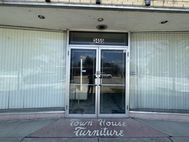3451 W Peterson Avenue, Chicago, IL 60659