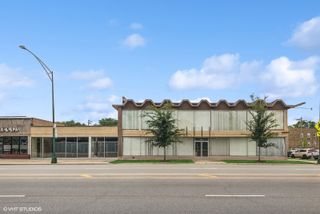 3451 W Peterson Avenue, Chicago, IL 60659