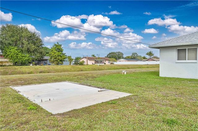 208 Danby RD, Lehigh Acres, FL 33936