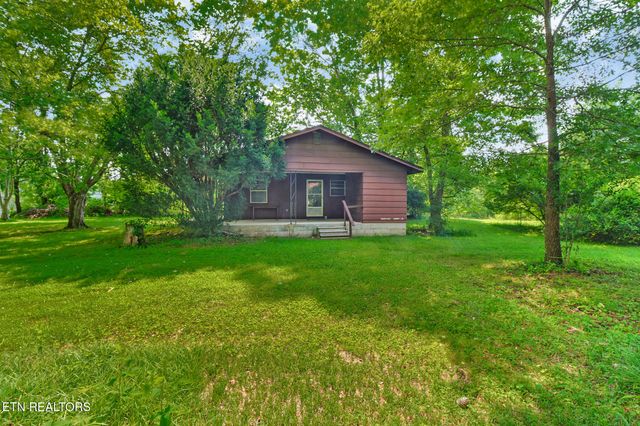 1230 Deep Draw Rd, Crossville, TN 38555
