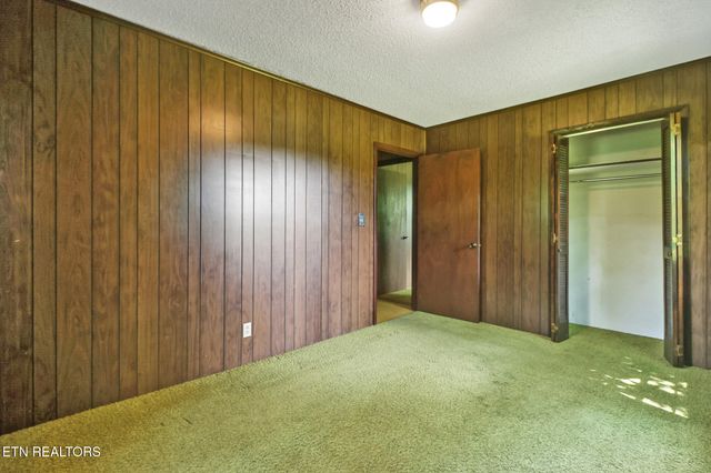 1230 Deep Draw Rd, Crossville, TN 38555