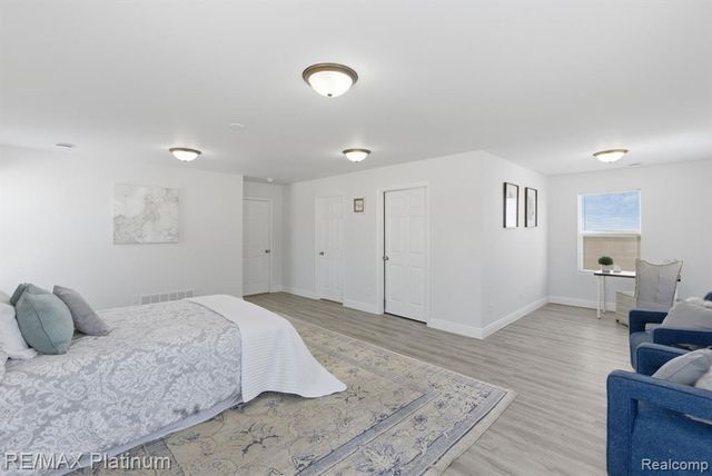 2424 Fisher Road, Howell, MI 48855