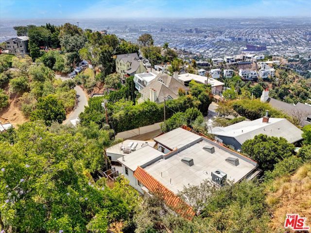 2007 Barcelona Drive, Los Angeles, CA 90046