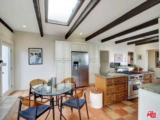 2007 Barcelona Drive, Los Angeles, CA 90046
