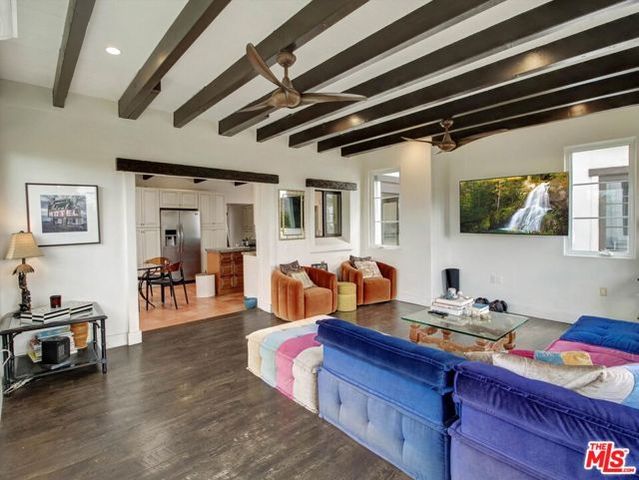 2007 Barcelona Drive, Los Angeles, CA 90046