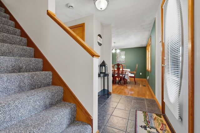 43 Calumet St, Salem, MA 01970
