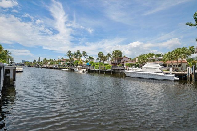 325 Coconut Isle Drive, Fort Lauderdale, FL 33301