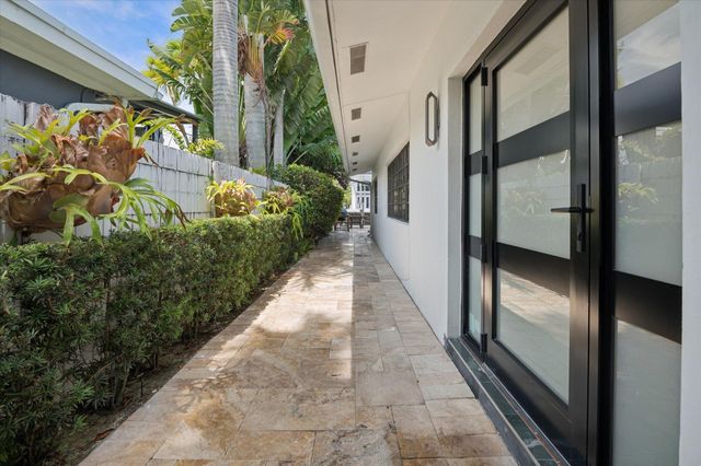 325 Coconut Isle Drive, Fort Lauderdale, FL 33301