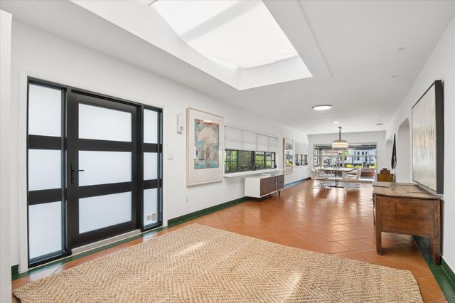 325 Coconut Isle Drive, Fort Lauderdale, FL 33301