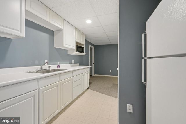 7427 OTTENBROOK TER, Rockville, MD 20855