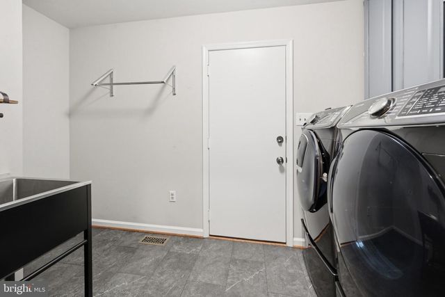 7427 OTTENBROOK TER, Rockville, MD 20855