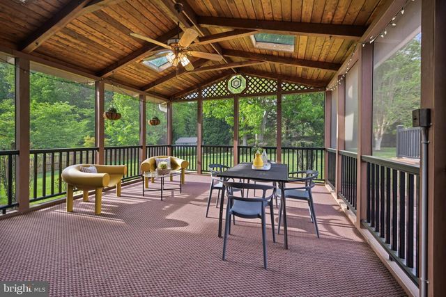 7427 OTTENBROOK TER, Rockville, MD 20855