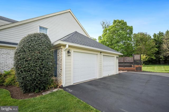 7427 OTTENBROOK TER, Rockville, MD 20855