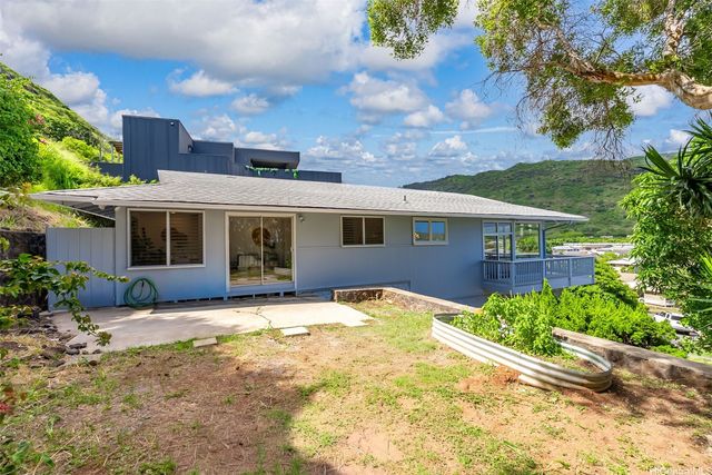 6003 Elelupe Place, Honolulu, HI 96821