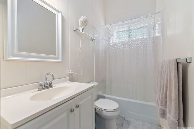 6003 Elelupe Place, Honolulu, HI 96821