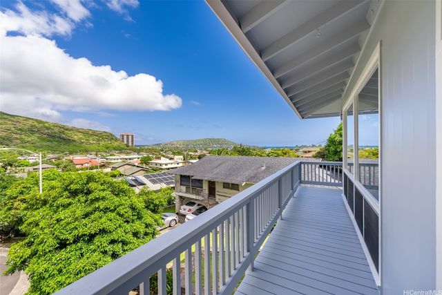 6003 Elelupe Place, Honolulu, HI 96821