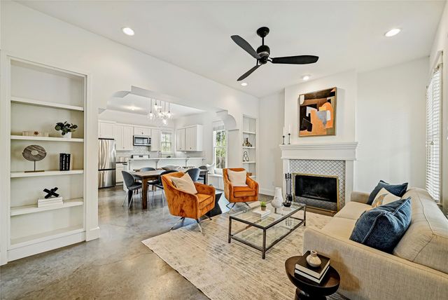2013 Peoples ST, Austin, TX 78702
