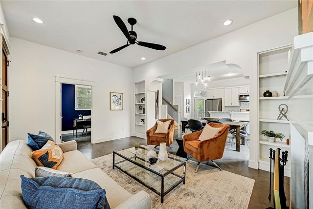 2013 Peoples ST, Austin, TX 78702
