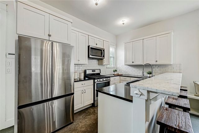 2013 Peoples ST, Austin, TX 78702